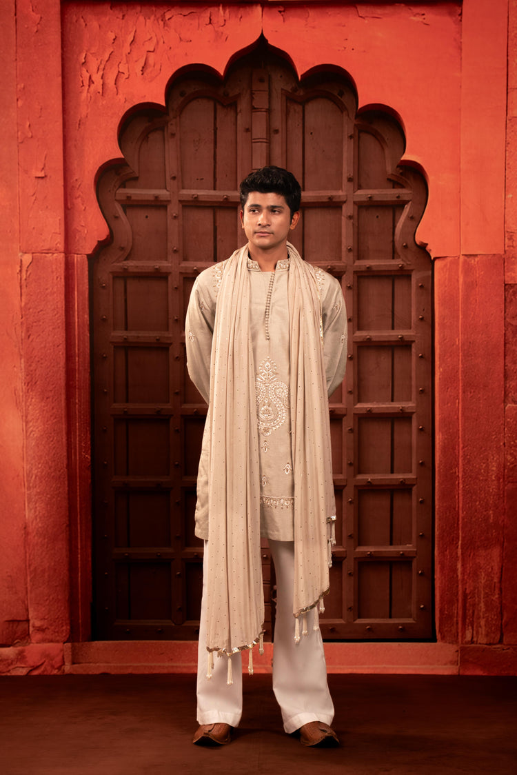 Divyam Kurta Set