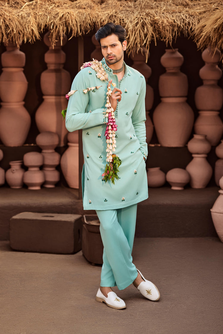 Raahi Kurta Set