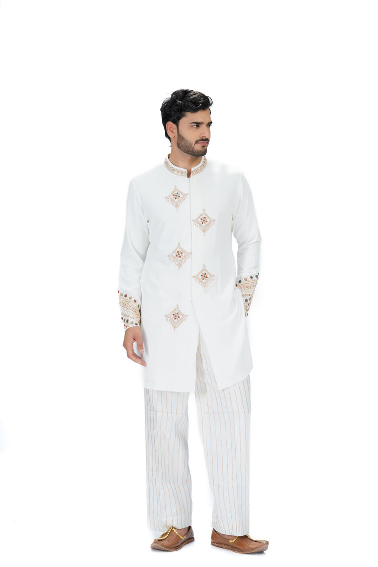 Safed Kurta Set