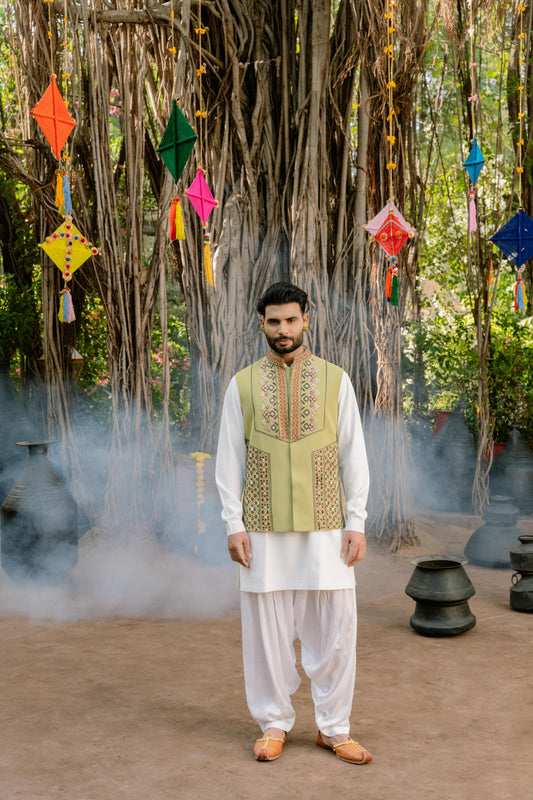 Gulshan Bandi-Kurta Set