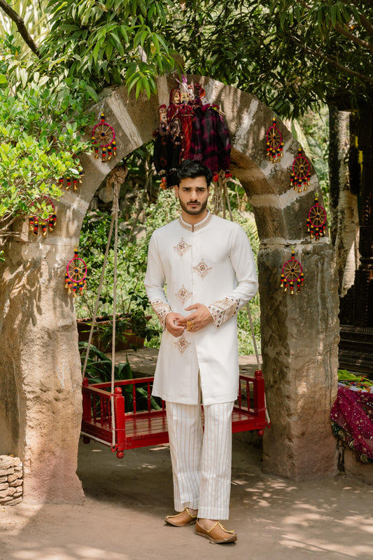 Safed Kurta Set